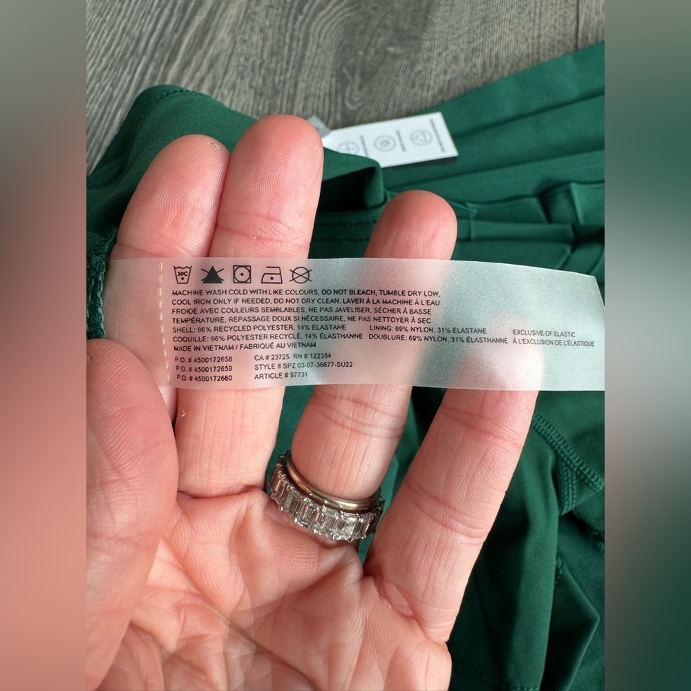 Aritzia TnAction Tennis Pro Skirt in Ivy League Green Size Large - Picture 4 of 7